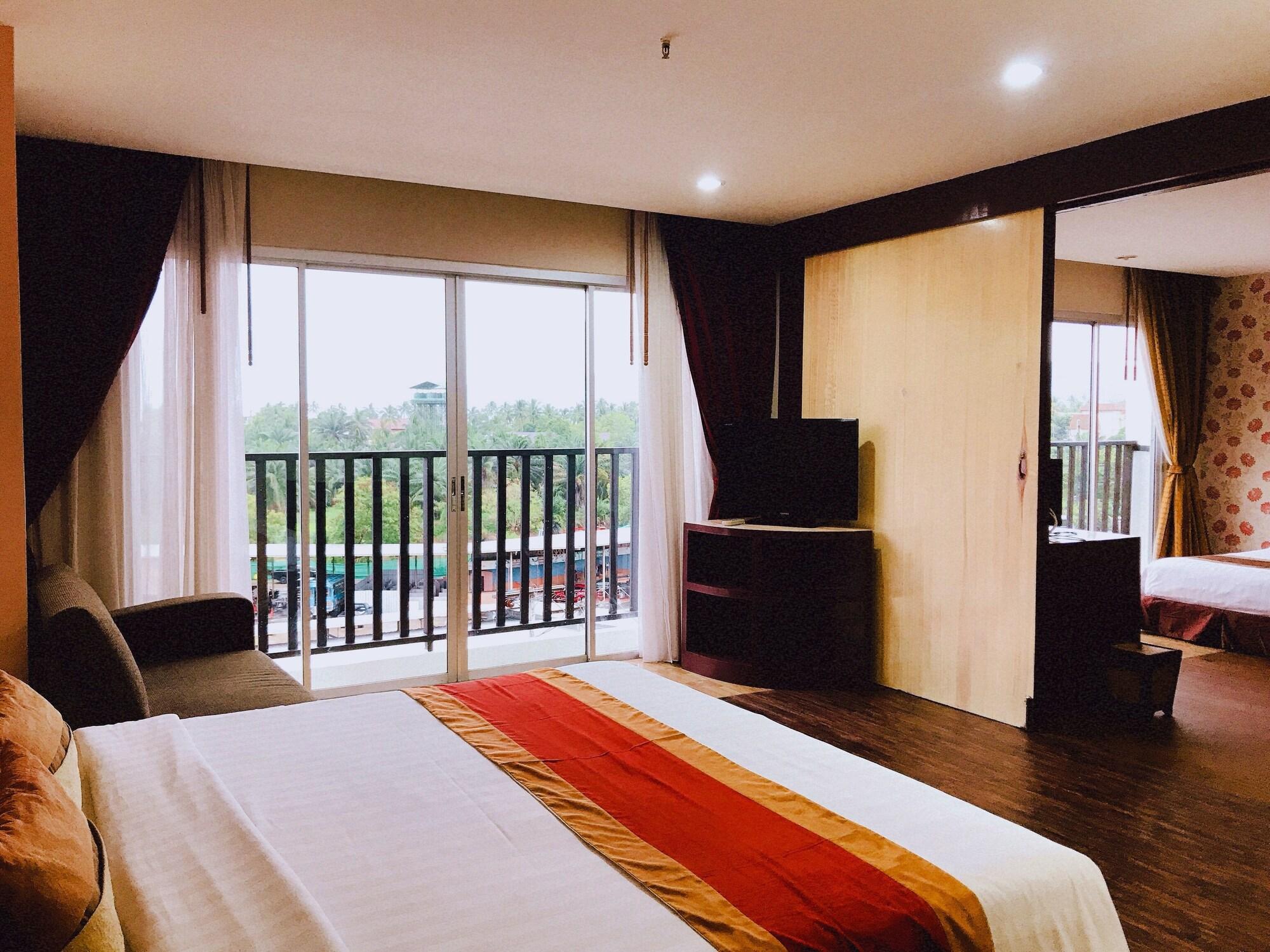 Malin Patong Hotel Luaran gambar