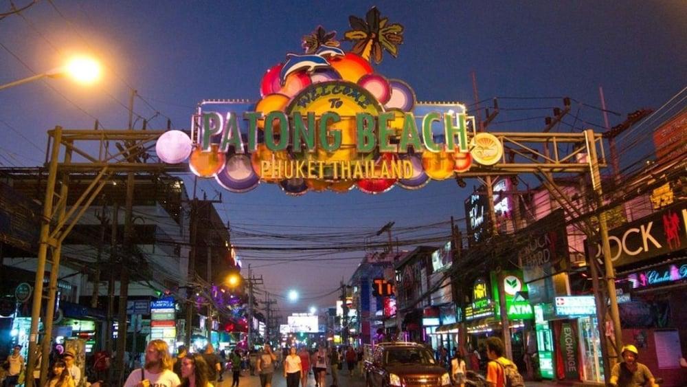 Malin Patong Hotel Luaran gambar