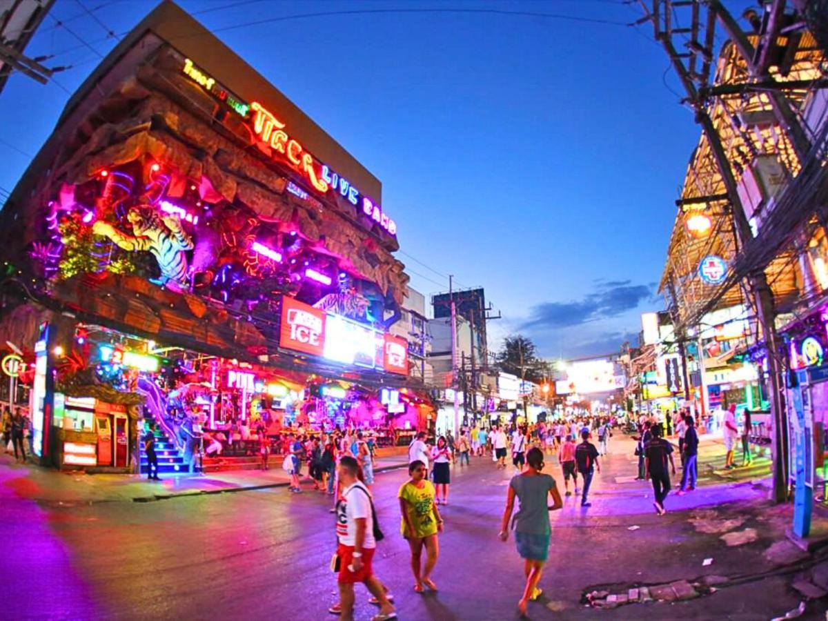 Malin Patong Hotel Luaran gambar