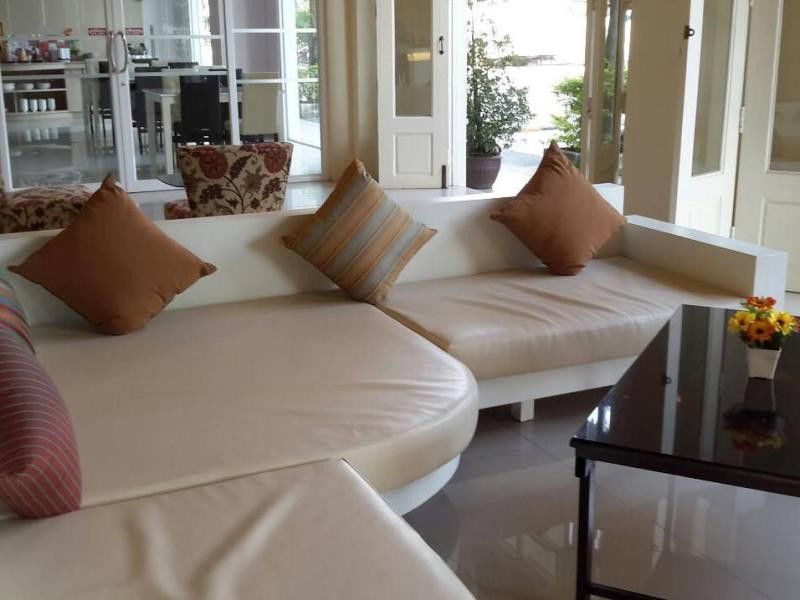 Malin Patong Hotel Luaran gambar